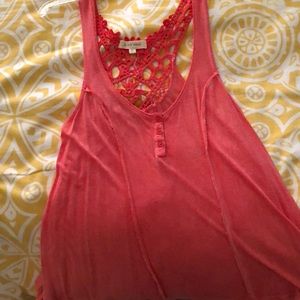 black swan coral top